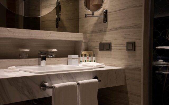 Acanthus Cennet Barut Collection 5