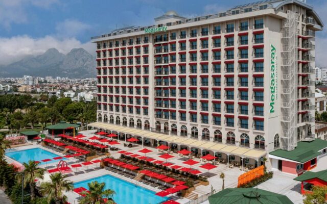 Megasaray Westbeach Antalya